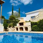 Villa Elena Polis
